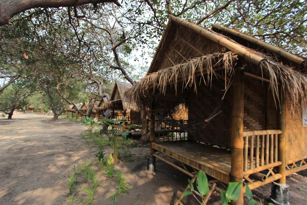 Chalee Tropicana Bungalow Ко Паям Стая снимка